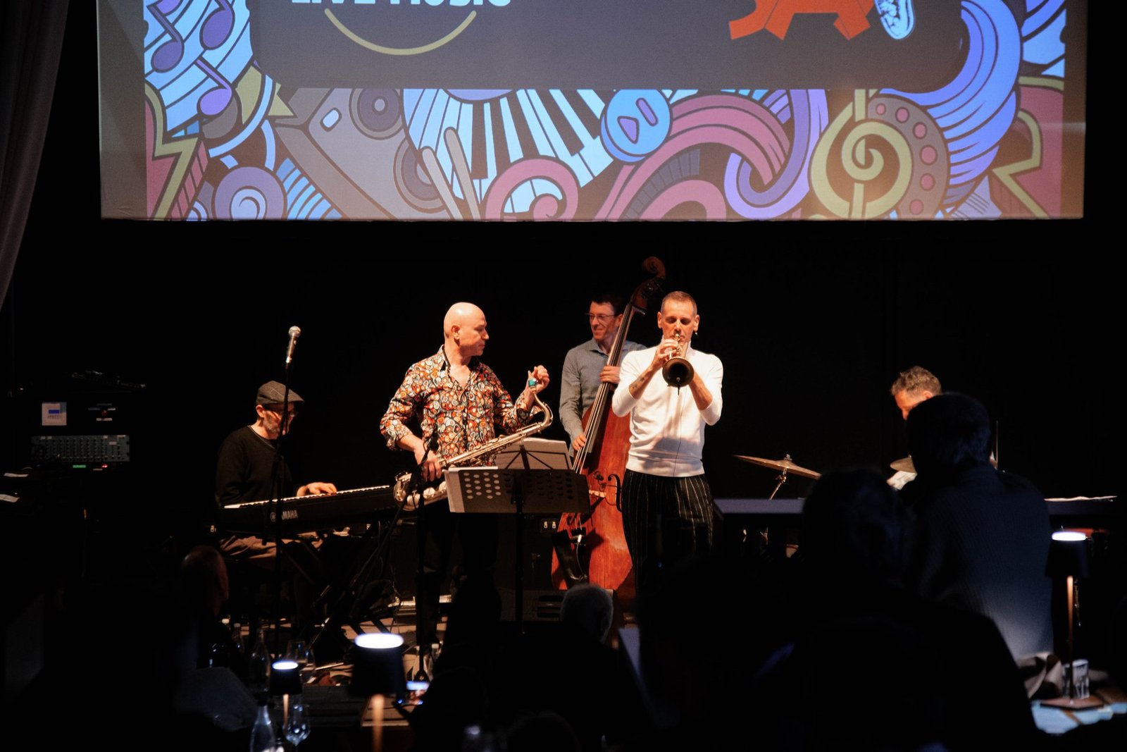 Serata Jazz con Fabrizio Bosso - Momento dell'evento Serata Jazz con Fabrizio Bosso all'Osteria Passatelli - Foto 36