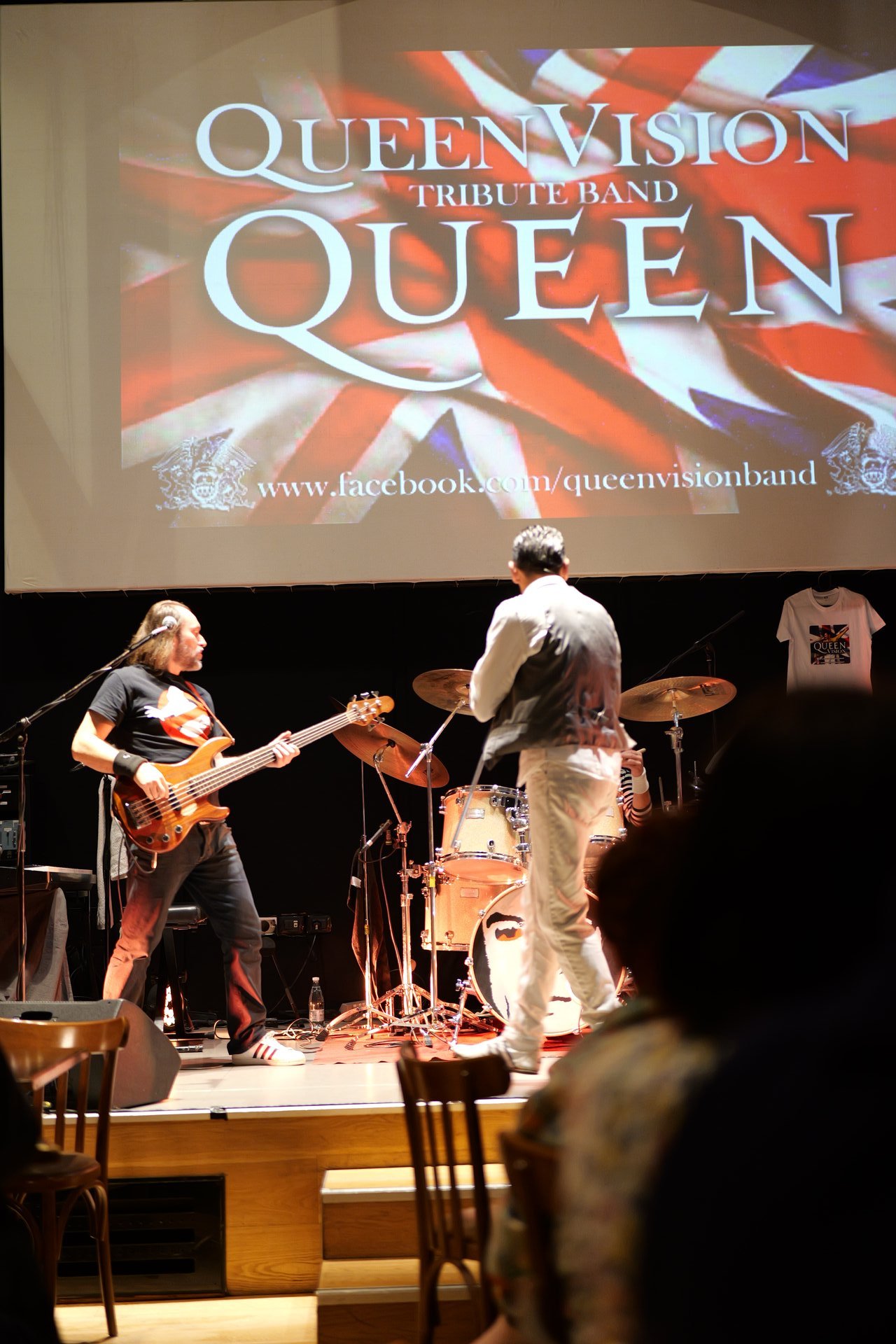 Queen Vision Band - Tributo ai Queen - Momento dell'evento Queen Vision Band - Tributo ai Queen all'Osteria Passatelli - Foto 25